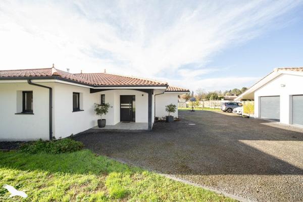 Maison à vendre |  Bayon-sur-Gironde |  6 pièces | 210 m²