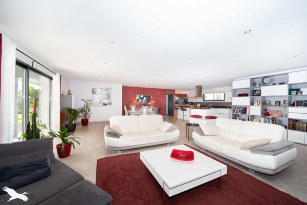 Maison à vendre |  Bayon-sur-Gironde |  6 pièces | 210 m²