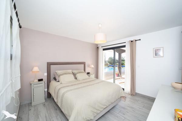 Maison à vendre |  Bayon-sur-Gironde |  6 pièces | 210 m²