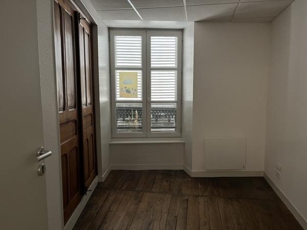 Immeuble à vendre |  Bellac |  737 m²