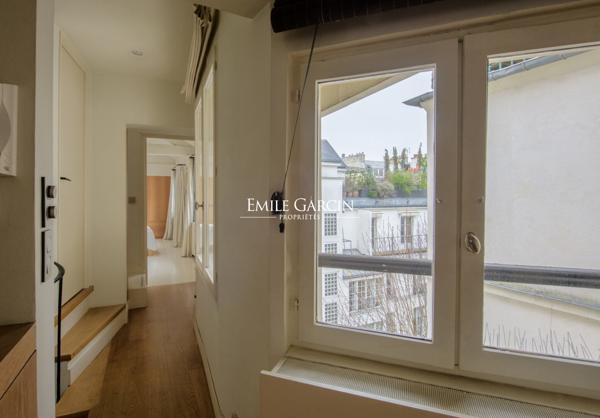 A vendre - appartement - 99 m² - Paris - 75007 - Saint Germain des Prés - Terrasse