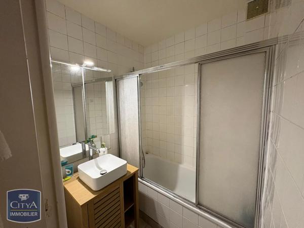 Appartement à louer 1 pièce 11.55m² Angoulême (16000)