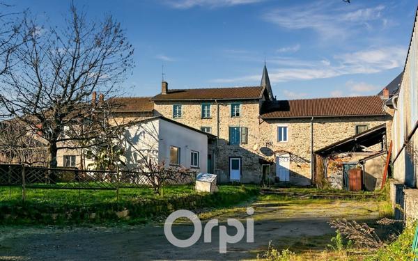 Immeuble à vendre    7 pièces • 360 m2 Ambazac