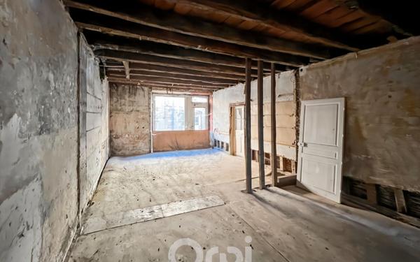 Immeuble à vendre    7 pièces • 360 m2 Ambazac