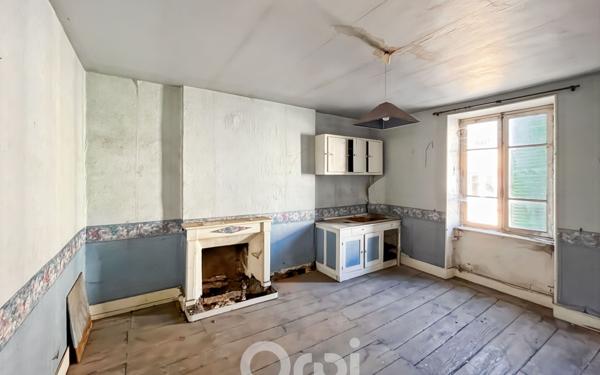 Immeuble à vendre    7 pièces • 360 m2 Ambazac