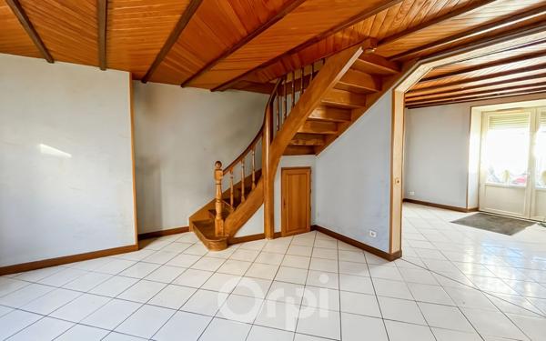 Immeuble à vendre    7 pièces • 360 m2 Ambazac