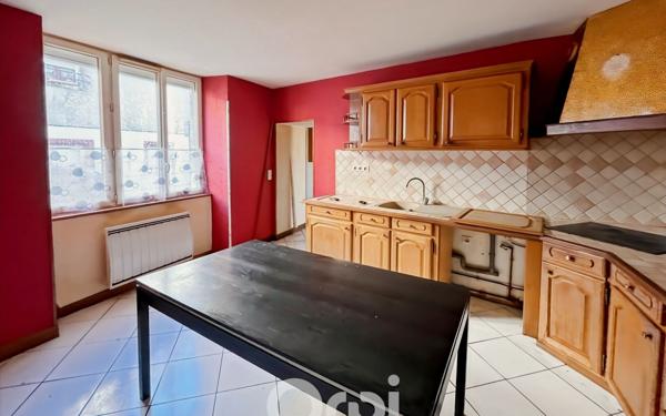 Immeuble à vendre    7 pièces • 360 m2 Ambazac