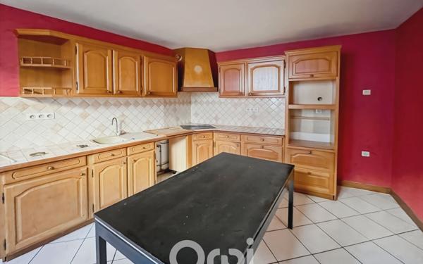 Immeuble à vendre    7 pièces • 360 m2 Ambazac