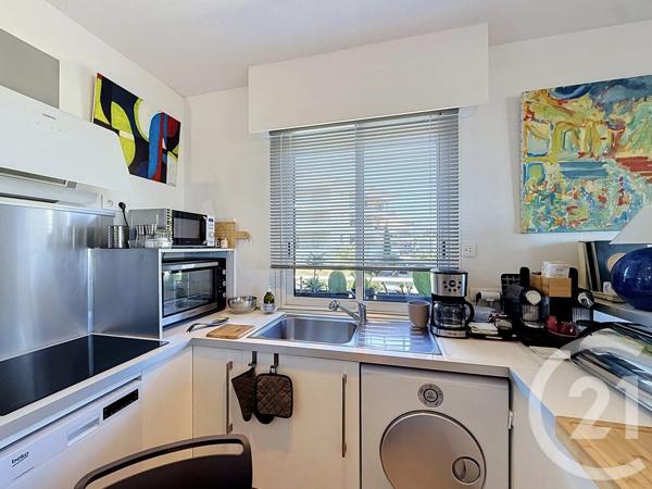 Appartement T3 à vendre  3 pièces - 62,43 m 2   L ILE ROUSSE  - 202
