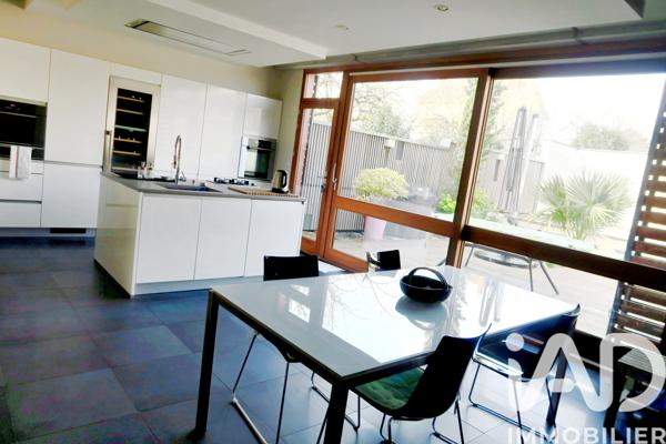Maison à vendre 7 pièces 210 m² Poitiers