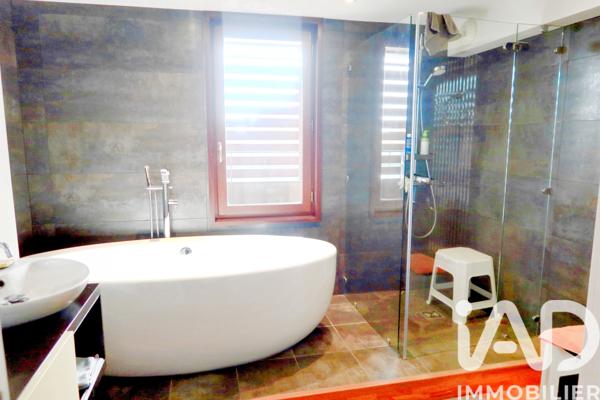 Maison à vendre 7 pièces 210 m² Poitiers