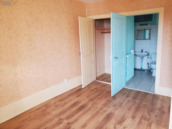 Immeuble de rapport à vendre à Guéret en Creuse (23000), ref : 10986/739