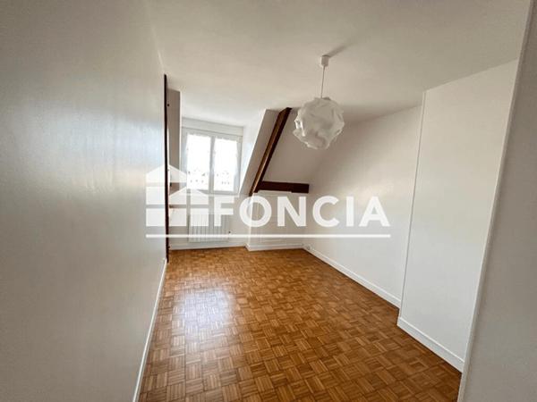 Location Studio 27.31 m² - 33 RUE BEAUREGARD Beauvais 60000