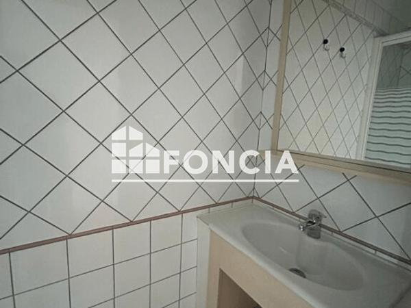 Location Studio 27.31 m² - 33 RUE BEAUREGARD Beauvais 60000