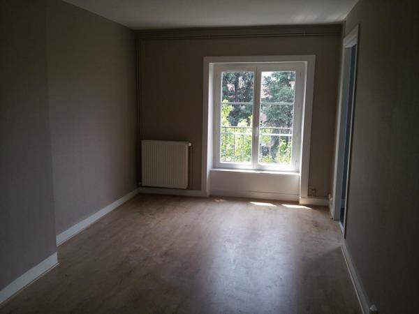 REF 12058- 14 AVENUE FOCH - F4 AU 3EME