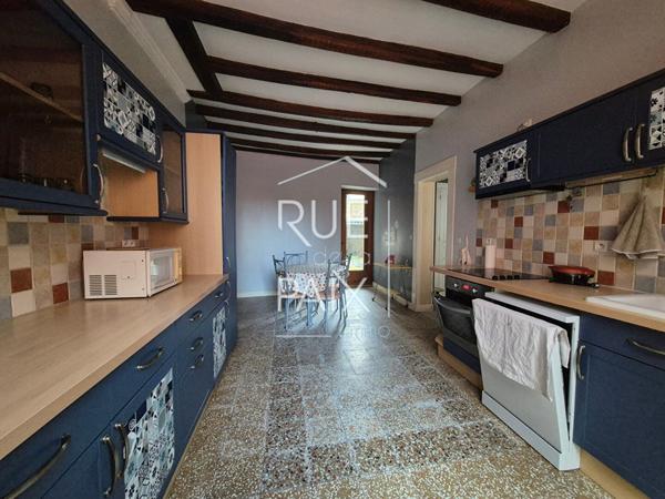 86420 MONTS SUR GUESNES MAISON DE VILLE - 3 CHAMBRES - 100M² avec cour