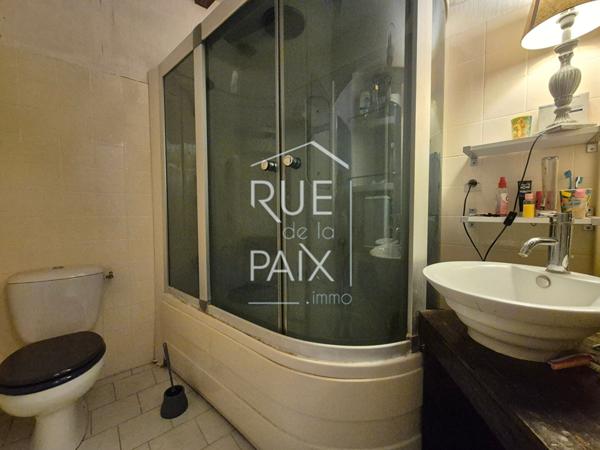 86420 MONTS SUR GUESNES MAISON DE VILLE - 3 CHAMBRES - 100M² avec cour