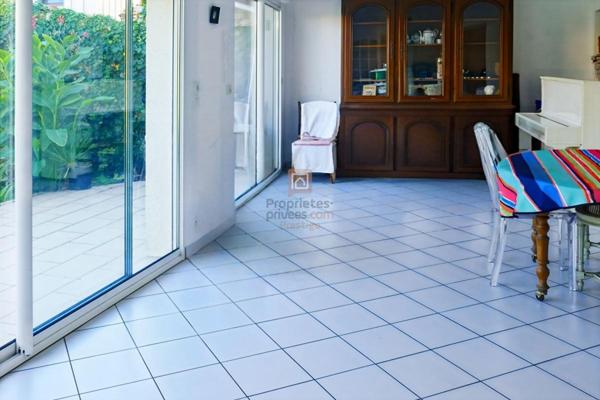 Bordeaux Caudéran Belle maison familiale 4 chambres avec jardin piscine et garage