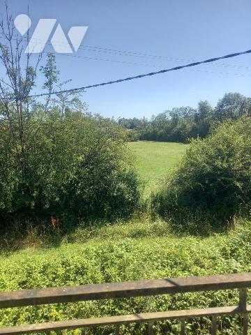 Au bord de l'ognon maison sur sous/sol et 2500m2 de terrain A RENOVER