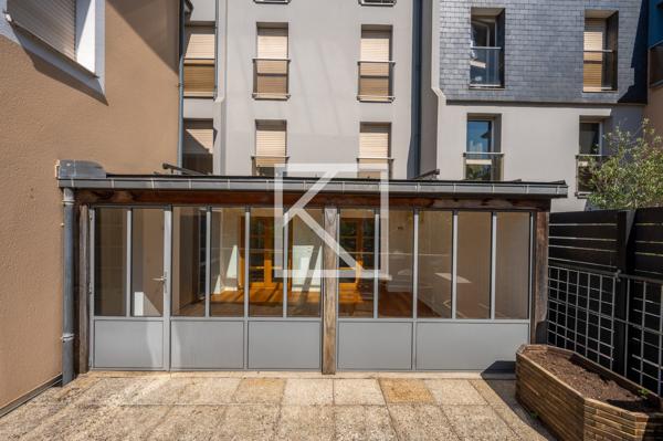 Rue Nantaise - Appartement familial de 156 m2, avec terrasse et parking