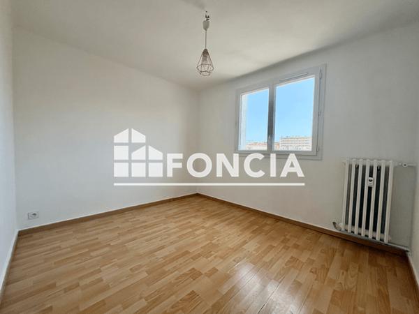 Location Appartement 4 pièces 62.74 m² - 22 CHEMIN DU PONT DE BOIS Toulon 83200