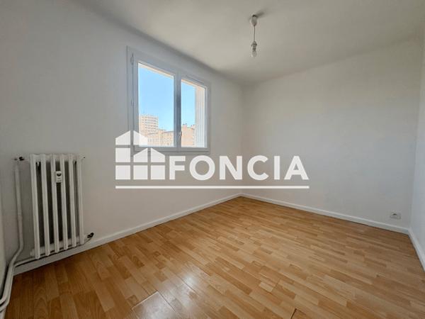 Location Appartement 4 pièces 62.74 m² - 22 CHEMIN DU PONT DE BOIS Toulon 83200