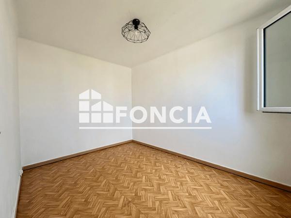 Location Appartement 4 pièces 62.74 m² - 22 CHEMIN DU PONT DE BOIS Toulon 83200