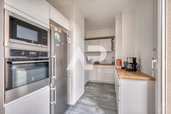 Appartement Rueil Malmaison 5 pièce(s) 132 m2 €790 000 ** - Référence 19404