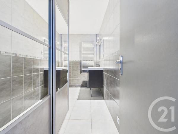 Appartement T4 à vendre  4 pièces - 76,69 m2 LA VALETTE DU VAR - 83