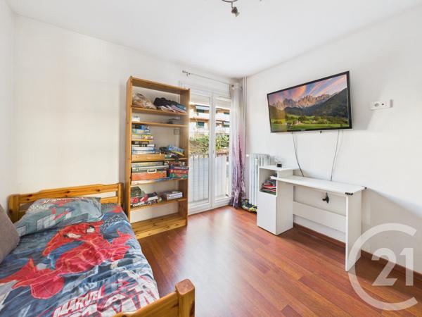 Appartement T4 à vendre  4 pièces - 76,69 m2 LA VALETTE DU VAR - 83