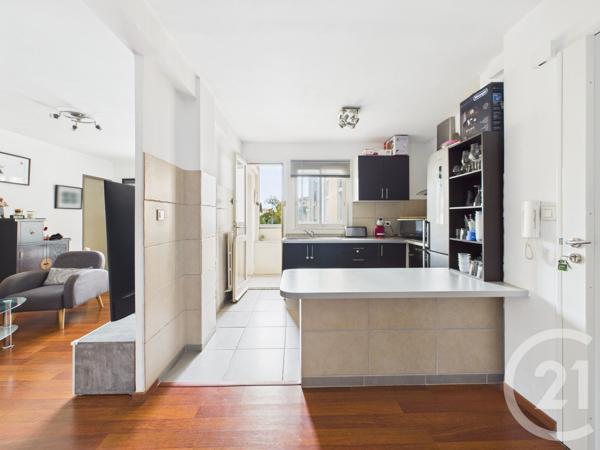 Appartement T4 à vendre  4 pièces - 76,69 m2 LA VALETTE DU VAR - 83