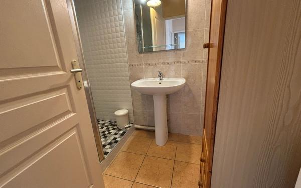 Appartement à vendre    3 pièces • 69,82 m2 Bizanos