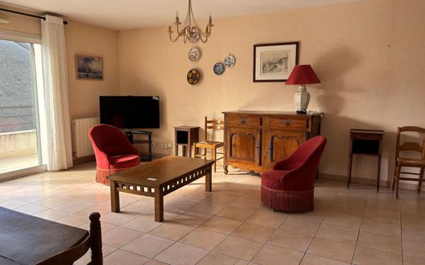 Appartement à vendre    3 pièces • 69,82 m2 Bizanos