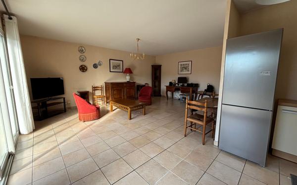 Appartement à vendre    3 pièces • 69,82 m2 Bizanos