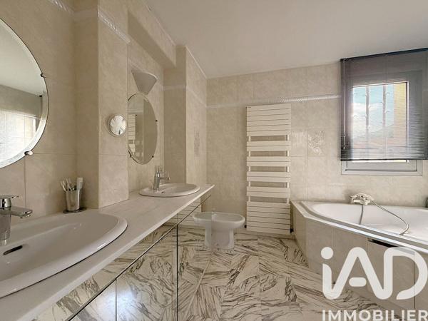 Maison à vendre 5 pièces 128,61 m² Les Mées