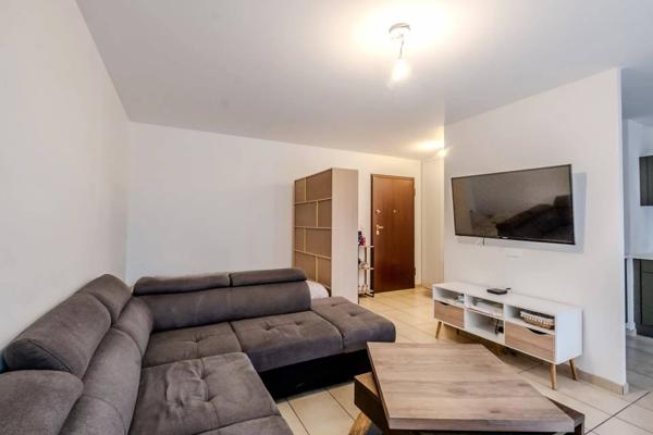 Rare ! T2 en rez-de-jardin avec superbe terrasse en bois et grand extérieur