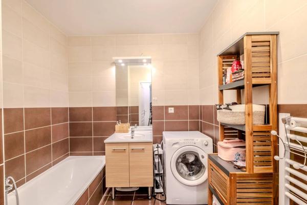 Rare ! T2 en rez-de-jardin avec superbe terrasse en bois et grand extérieur