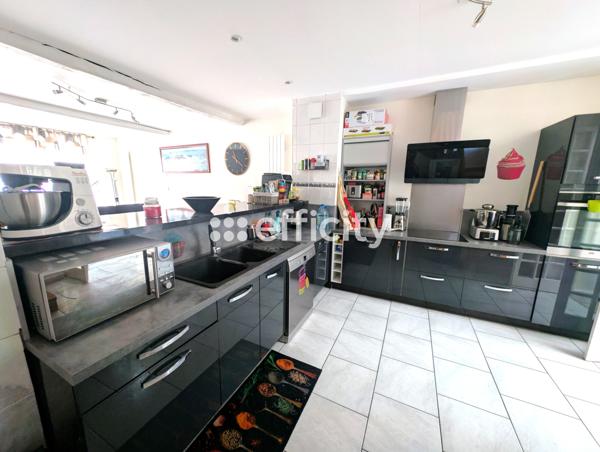 Maison 8 pièces - 150 m²