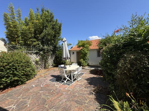 Maison
                                                                                                                                                                                                                                                                                                                        6 pièce(s)                                                                                                                                                                                                          4 chambre(s)                                                                                                                                                                                                          110  m²