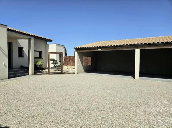 Maison
         8 pièces
        - 336 m² Bien prestige 800 000 € *