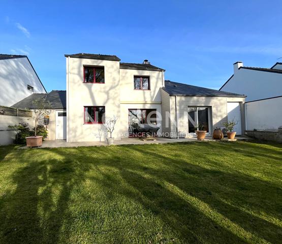 Maison Couëron La Chabossière, maison 3 chambres, Un Bureau , garage et dépendance, jardin