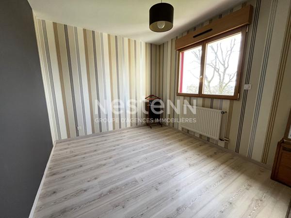 Maison Couëron La Chabossière, maison 3 chambres, Un Bureau , garage et dépendance, jardin