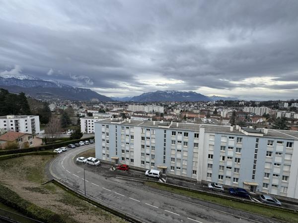 Voiron (38500) Appartement T3 76 m² Voiron