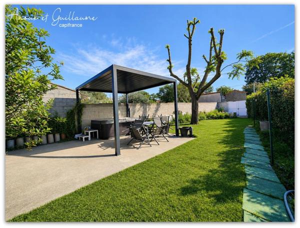 Exclusivité - Maison de maître avec double logement, jardin et double garage - Caux (34720)
