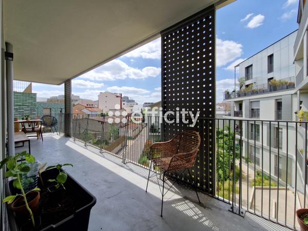 Appartement
         3 pièces
        - 79 m² Exclusivité 495 000 € *