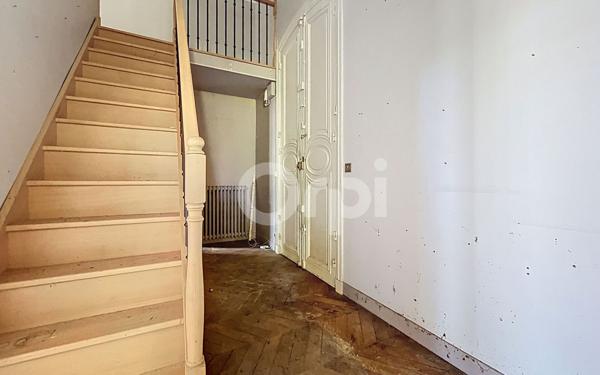 Appartement à vendre    4 pièces • 97 m2 Vineuil-Saint-Firmin