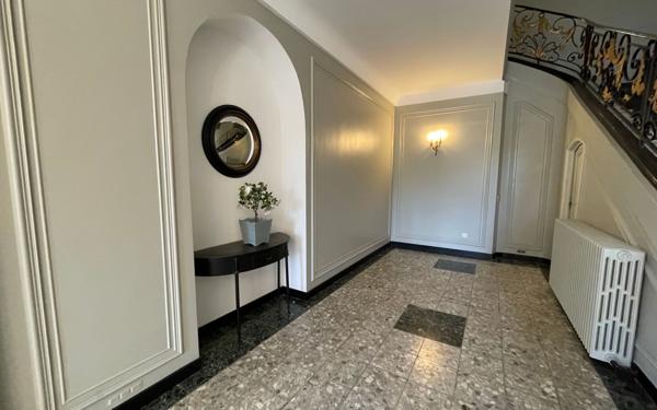 Appartement à vendre    4 pièces • 97 m2 Vineuil-Saint-Firmin