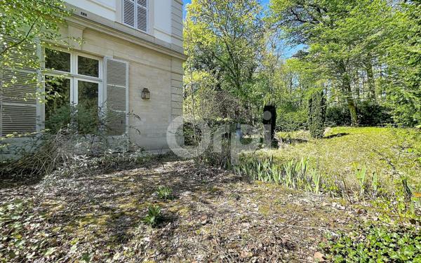 Appartement à vendre    4 pièces • 97 m2 Vineuil-Saint-Firmin
