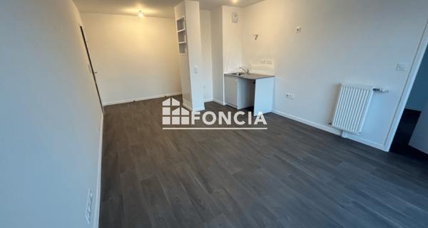 Location Appartement 2 pièces 40.6 m² - Villiers-le-bel 95400
