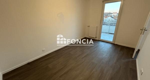 Location Appartement 2 pièces 40.6 m² - Villiers-le-bel 95400
